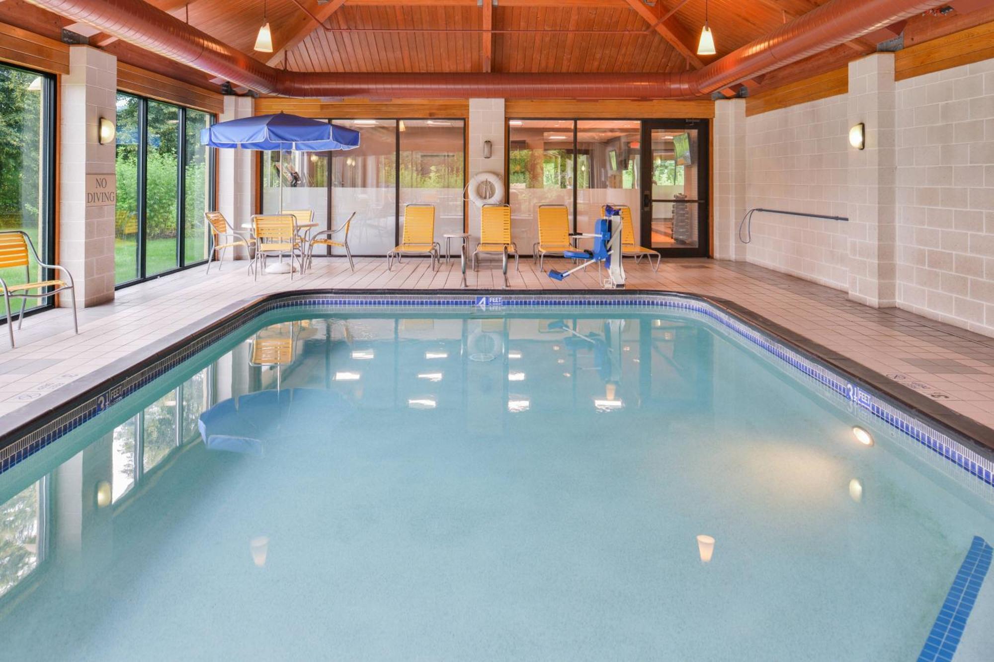 Fairfield Inn Corning Riverside Zewnętrze zdjęcie