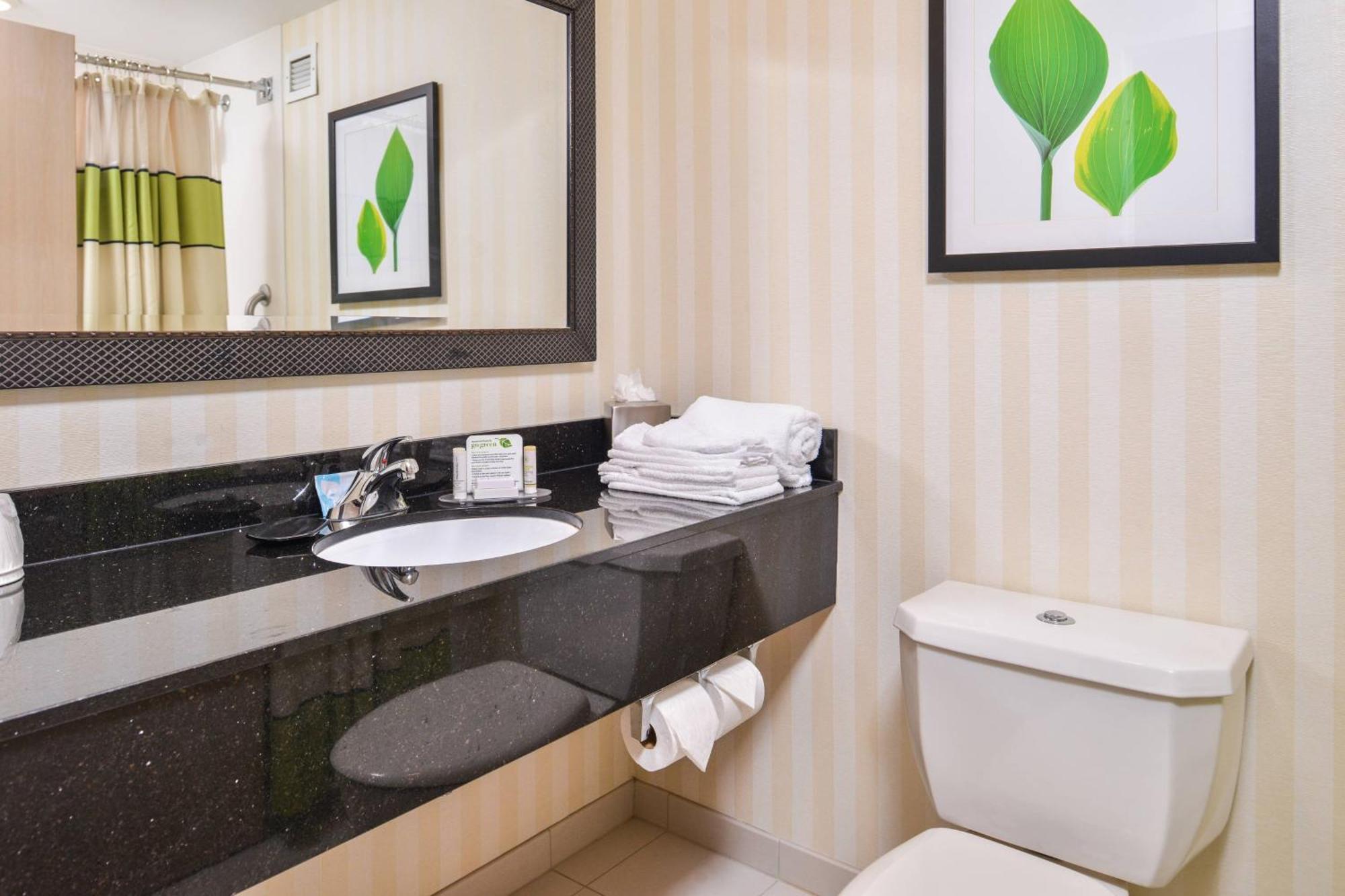 Fairfield Inn Corning Riverside Zewnętrze zdjęcie